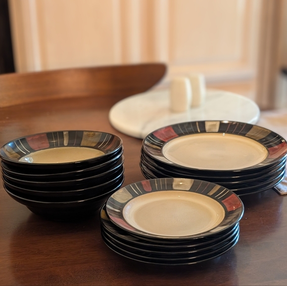 1 place setting Vtg Mikasa includes 1 dinner plate, 1 salad plate, 1 bowl - Picture 7 of 7
